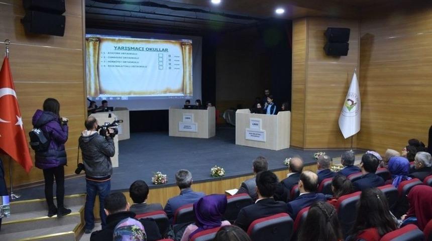 Bilgi Yarışması İlk Turu Başladı