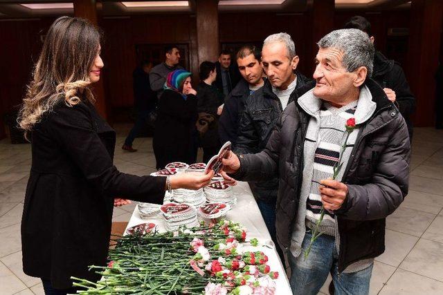 Huzurevi Sakinleri Sevgililer Günü’nde Tiyatro Keyfi Yaşadı