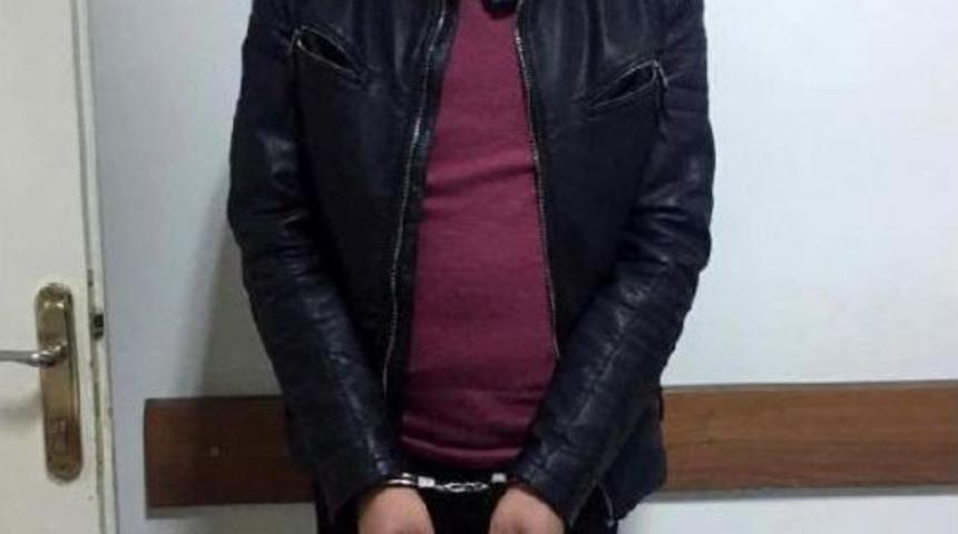 Telefon Dolandırıcısı 171 Bin Dolar Ile Ka&ccedil;arken Yakalandı