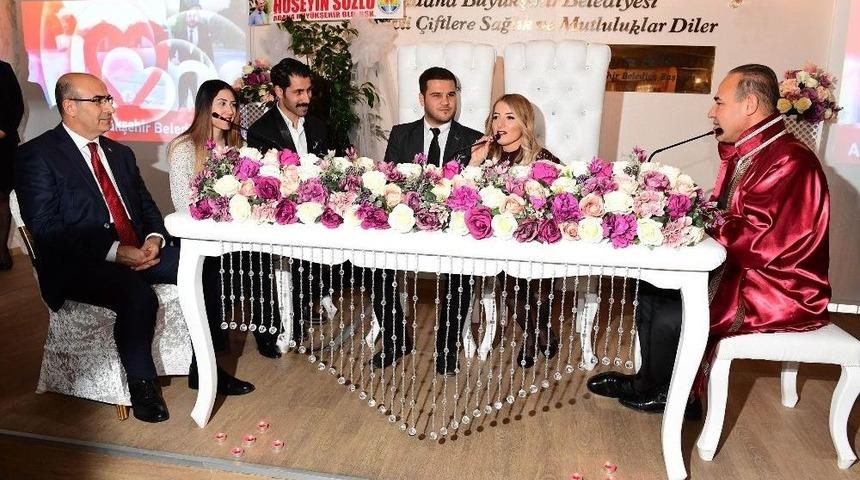 Başkan S&ouml;zl&uuml; Nikah Kıydı