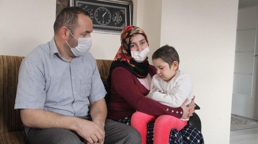 Kemik İliği Hastalığıyla M&uuml;cadele Eden K&uuml;&ccedil;&uuml;k Zeynep G&ouml;zlerini De Kaybetti
