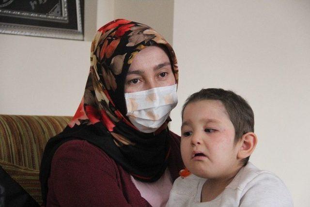 Kemik İliği Hastalığıyla M&uuml;cadele Eden K&uuml;&ccedil;&uuml;k Zeynep G&ouml;zlerini De Kaybetti 2