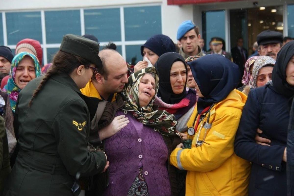 Şehidin Kendi Yetim B&uuml;y&uuml;d&uuml;, &Ccedil;ocuğu Da Yetim B&uuml;y&uuml;yecek