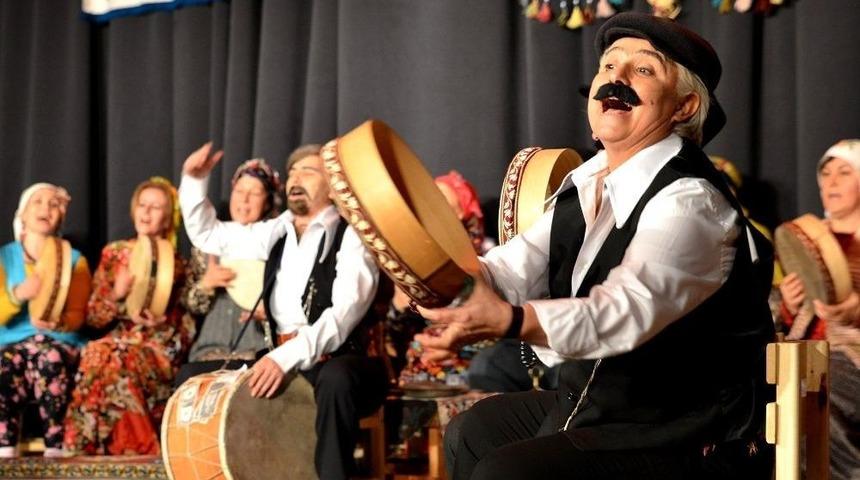 Annelerden &ldquo;d&uuml;ğ&uuml;n Ya Da Davul&rdquo; Oyunu