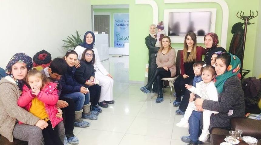 Engelli &Ccedil;ocuklara El Ve Ayak Bakımı