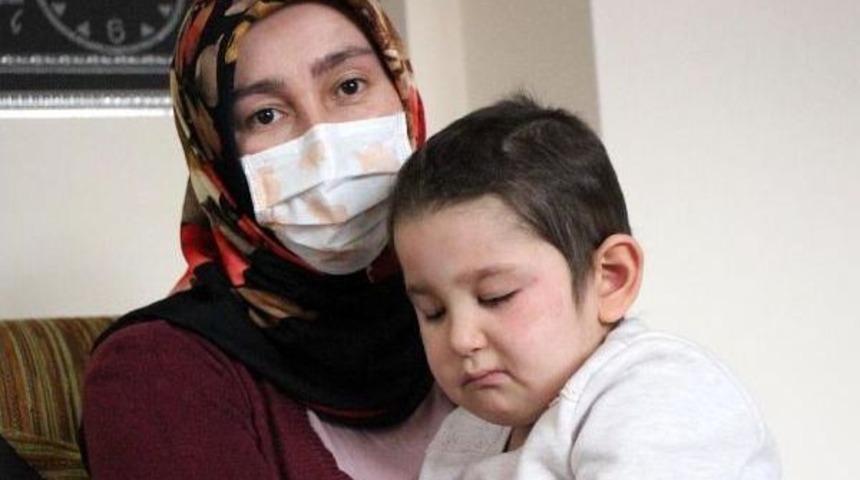 Kardeşinin Kordon Kanı Ile Yaşama Tutundu, G&ouml;zlerini Kaybetti