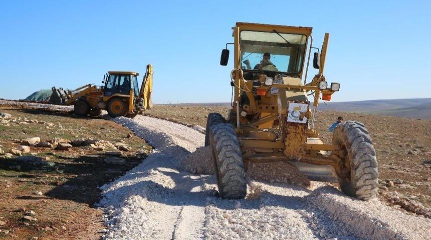 Haliliye Belediyesi Yıldız Mahallesinde Yol &Ccedil;alışmalarını Tamamladı