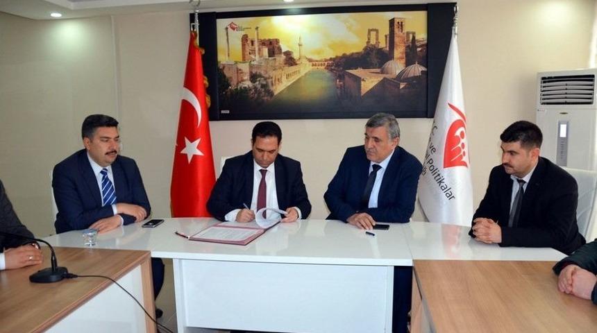 Yaşlıların Ayak Bakımını Harran &Uuml;niversitesi &Uuml;stlendi