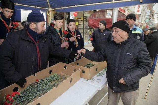Odunpazarı Belediyesi’nden Karanfilli ‘sevgililer Günü’ Kutlaması 1