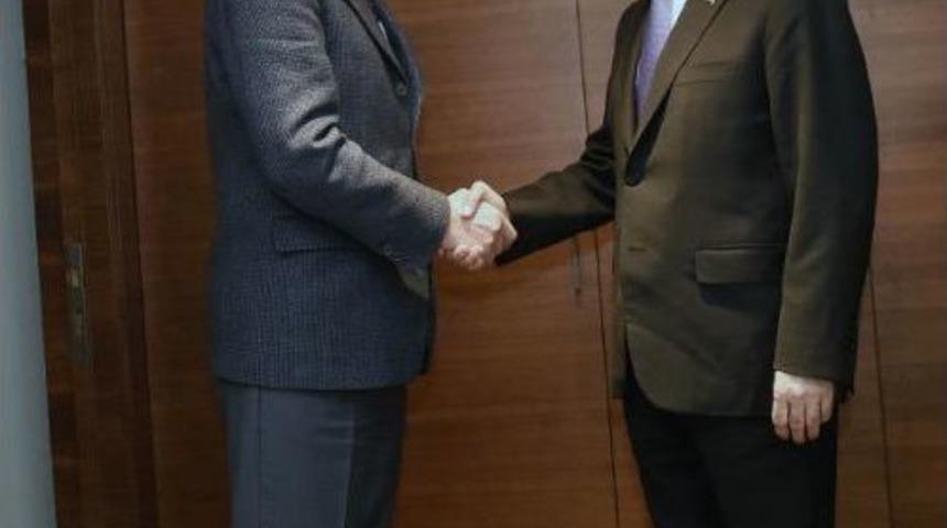 Kılı&ccedil;daroğlu, Gazeteci Yazar H&uuml;sn&uuml; Mahalli Ile G&ouml;r&uuml;şt&uuml;
