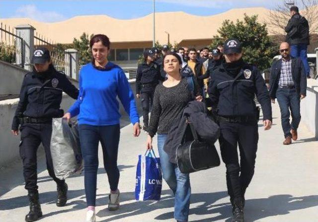 Mersin de Fetö, Pkk Ve Deaş Şüphelisi 49 Kişi Adliyede 3