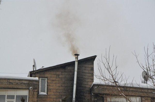 Hakkari’deki Hava Kirliliği Vatandaşları Korkuttu