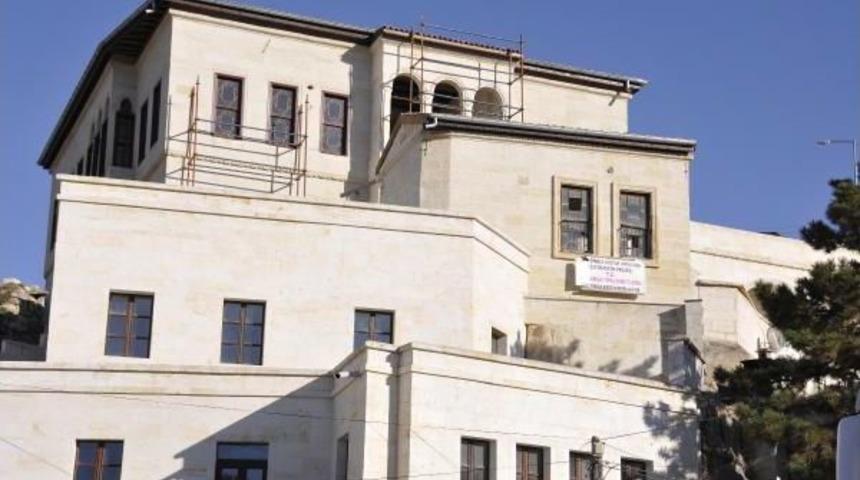 Mağara Evler Zengin Turistlerin Gözdesi