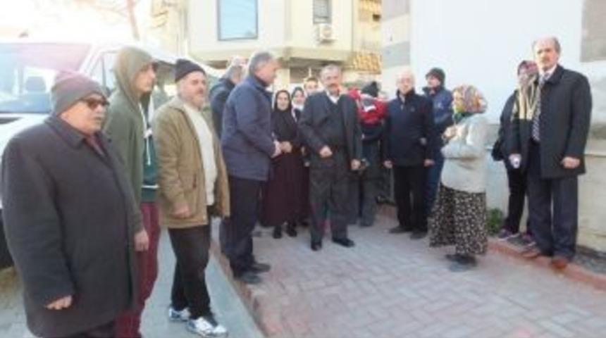 Burhaniye&rsquo;de Umreye Tekbirlerle Uğurlandılar