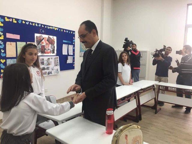 Katar&rsquo;daki T&uuml;rk Okulu&rsquo;nu Cumhurbaşkanlığı S&ouml;zc&uuml;s&uuml; Kalın A&ccedil;tı 1