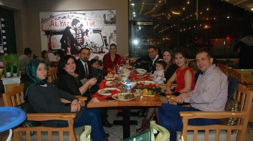 Lokman Hekim Van Hastanesinden &lsquo;sevgililer G&uuml;n&uuml;&rsquo; Etkinliği