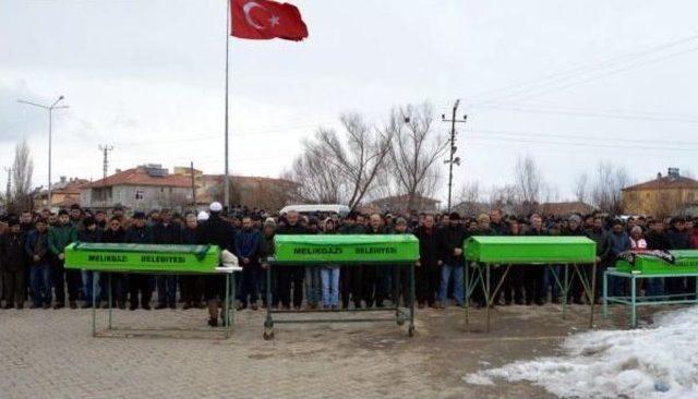 Kayseri'deki Trafik Kazasında Ölü Sayısı 5’E Yükseldi (2)