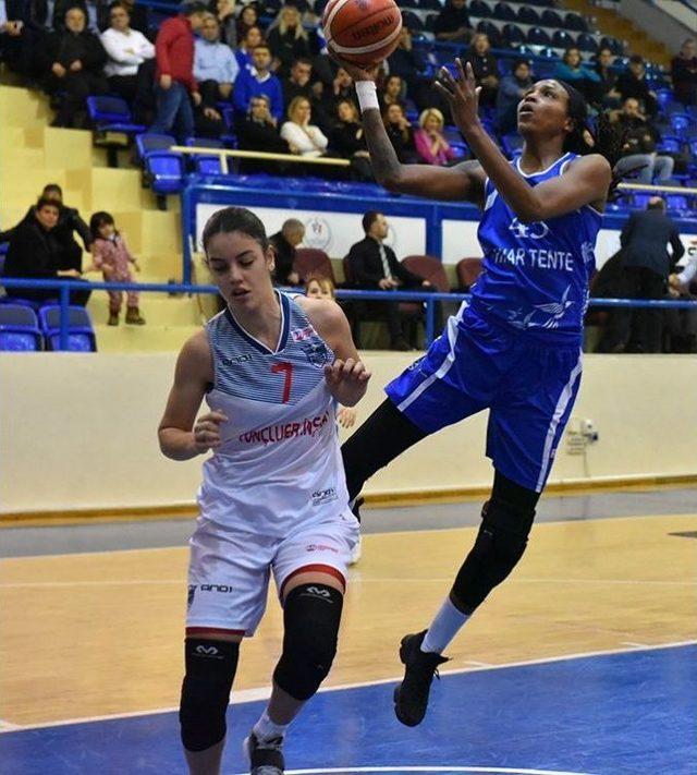 Bornova Becker Spor Seriyi Devam Ettiremedi