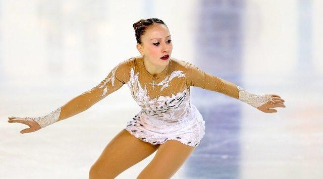 Rus Sporcu Alina Zagitova Altın Madalyanın Sahibi Oldu