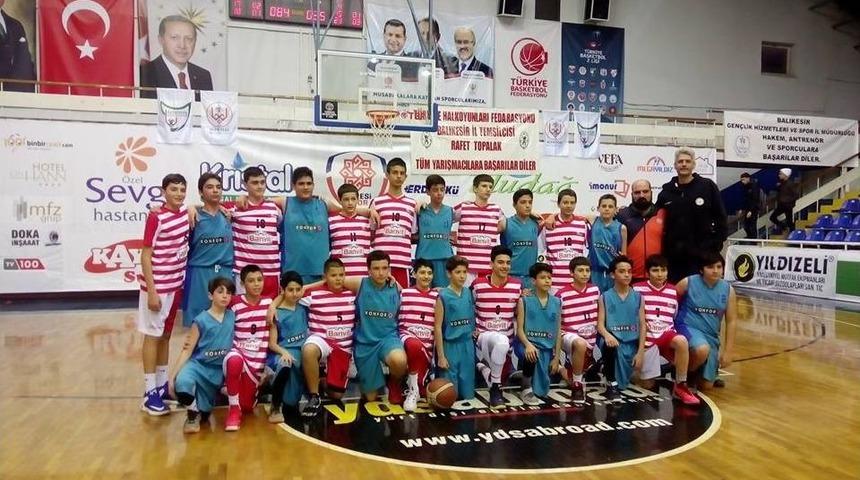 Ayvalıkg&uuml;c&uuml; Belediyespor U-13 Basketbol Takımı T&uuml;rkiye Grup Elemelerine Katılacak