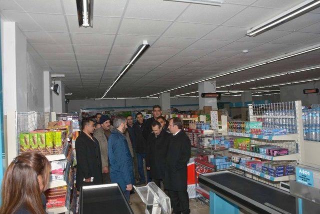 Başkan Vekili Akgül’dan Market Açılışı