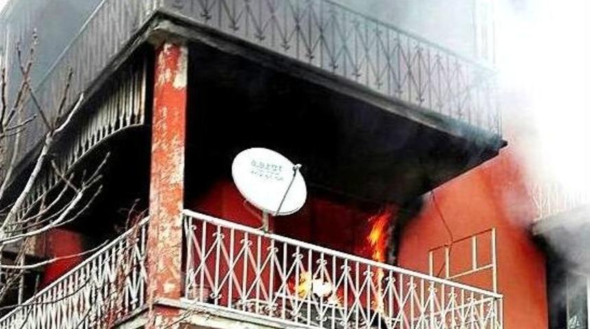 Burhaniye&rsquo;de Korkutan Yangın