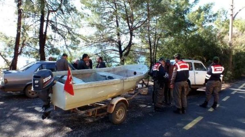 Marmaris'te Ka&ccedil;ak Ahtapot Avcılığına Para Cezası
