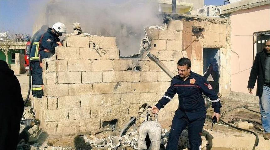 Şanlıurfa&rsquo;da Yangın &Ccedil;ıkan Evdeki Mutfak T&uuml;p&uuml; Patladı