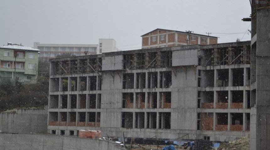 Alaplı İl&ccedil;esine Spor Ve Konferans Salonu Yapılacak