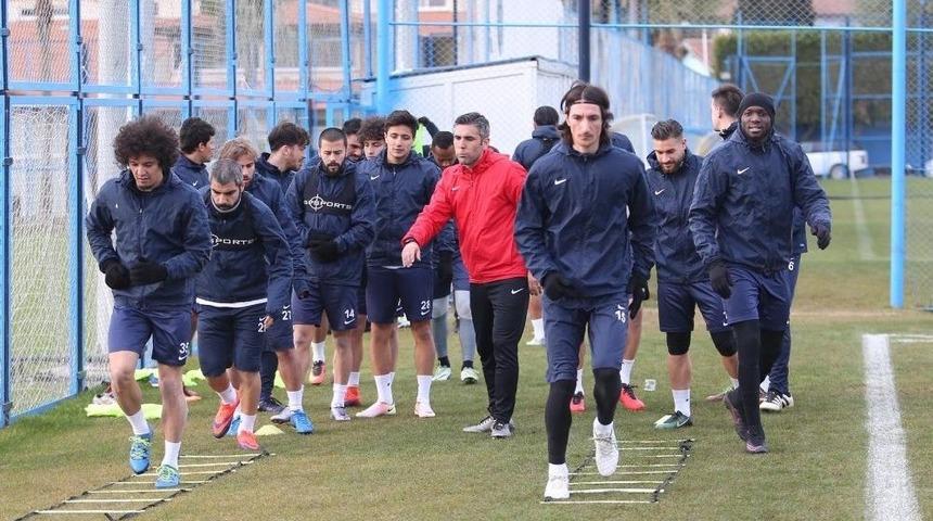 Şimşek &Ccedil;ıkışını S&uuml;rd&uuml;rmek İstiyor