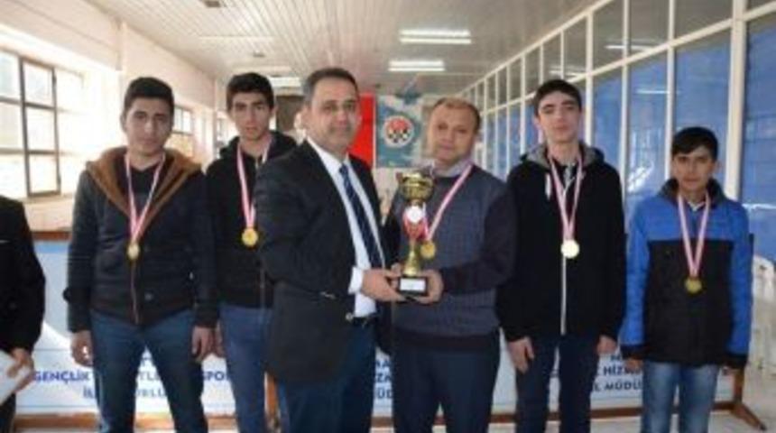 Okullar Arası Satran&ccedil; M&uuml;sabakaları Sona Erdi