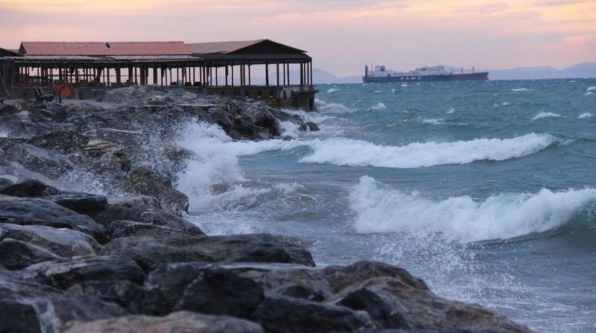 Hatay Valiliğinden Fırtına Uyarısı
