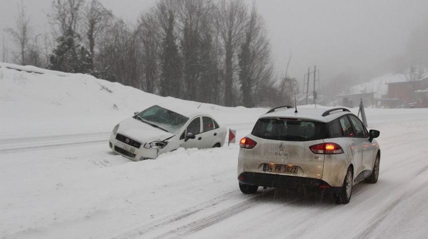 Zonguldak&rsquo;ta Kar Yağışı Ulaşımı Aksattı
