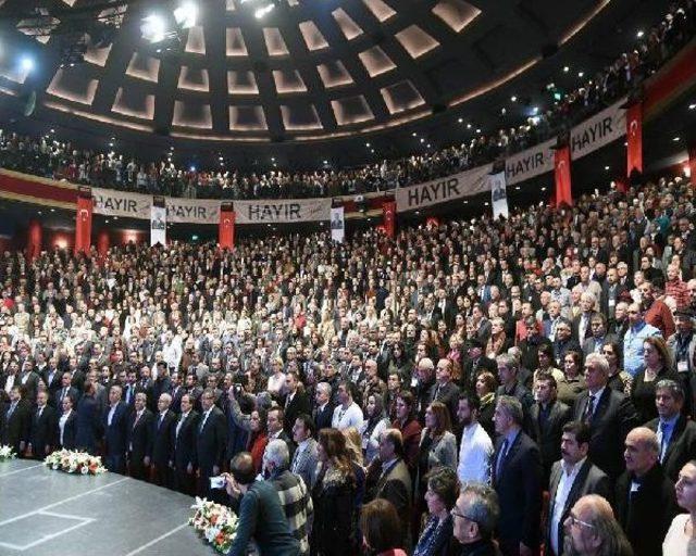 Kılıçdaroğlu Partisinin İstanbul 2. Bölge Il Başkanları Toplantısına Katıldı