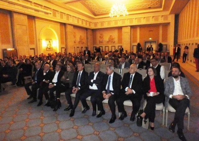 Antalya&rsquo;da &ldquo;turizmde Toptan Satıştan Perakendeciliğe Ge&ccedil;iş&rdquo; Toplantısı 1