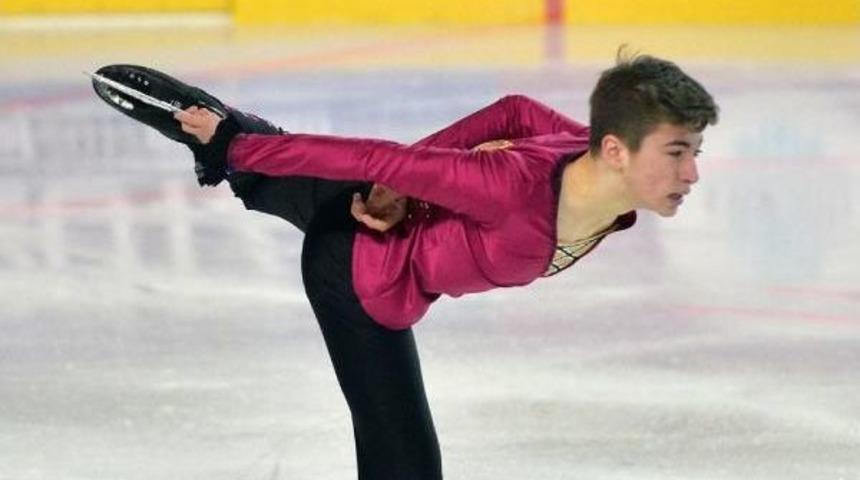 Başar Oktar, 1 Puanla &Uuml;&ccedil;&uuml;nc&uuml;l&uuml;ğ&uuml; Ka&ccedil;ırdı