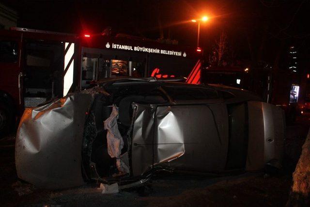 Beşiktaş’ta Bariyerlere Çarparak Takla Atan Otomobil Sürücüsünü İtfaiye Kurtardı