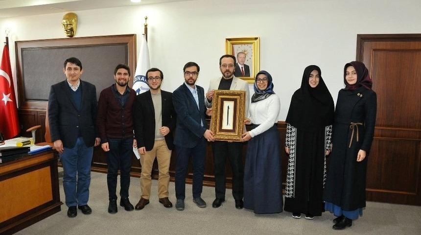 &Ouml;ğrenci Toplulukları Temsilcileri Bircan&rsquo;ı Makamında Ziyaret Etti