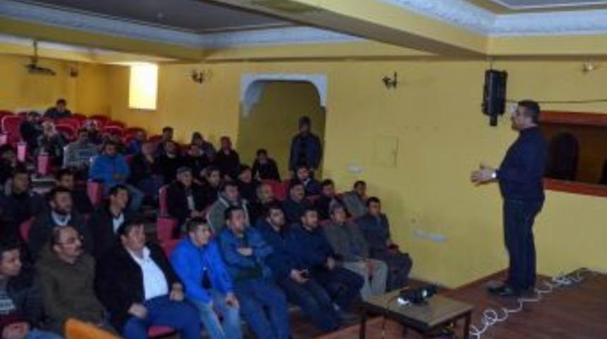 Yıldızeli&rsquo;nde Pancar &Uuml;reticilerine Y&ouml;nelik Seminer D&uuml;zenlendi