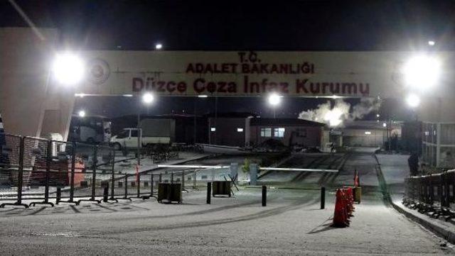 Düzce Cezaevi'nde Mahkum Yangın Çıkardı