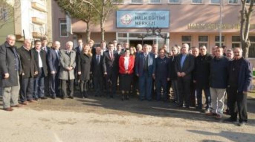 Vali Civelek Muhtarlarla Bir Araya Geldi