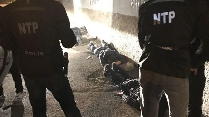 Adana&rsquo;da Nefes Kesen Uyuşturucu Operasyonu