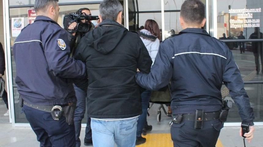 &Ouml;ğretim &Uuml;yelerine Y&ouml;nelik Soruşturmada 7 Kişi Tutuklandı