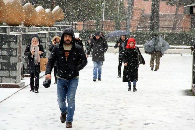 Samsun Beyaza Büründü