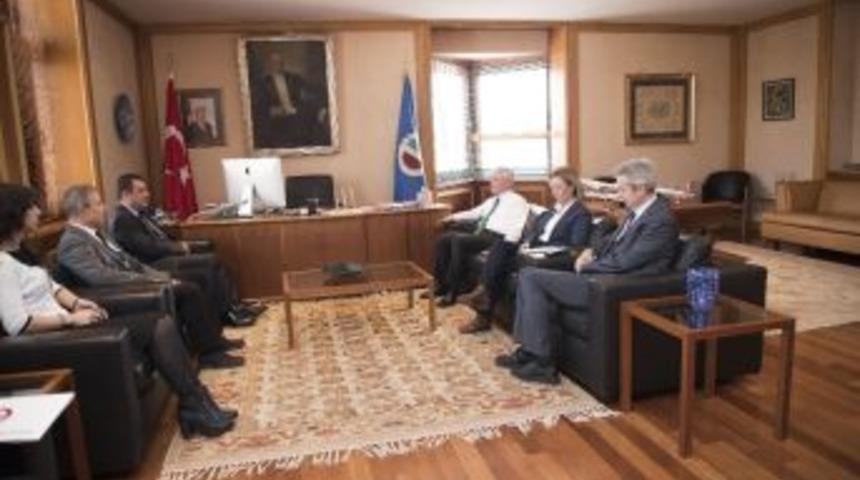 Thy&rsquo;den Rekt&ouml;r G&uuml;ndoğan&rsquo;a Ziyaret