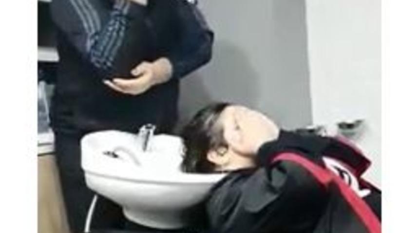 Yalovalı Kuaf&ouml;r, &rsquo;nusret&rsquo; Taklidiyle İnterneti Salladı