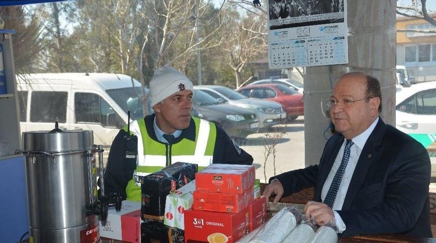 Başkan &Ouml;zakcan Hem G&ouml;n&uuml;lleri, Hem De İ&ccedil;leri Isıttı