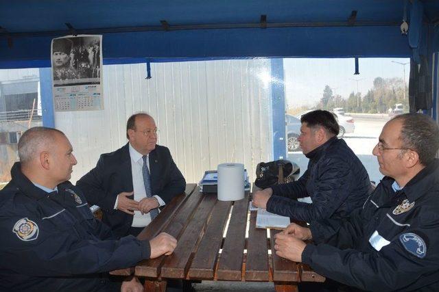 Başkan &Ouml;zakcan Hem G&ouml;n&uuml;lleri, Hem De İ&ccedil;leri Isıttı 1