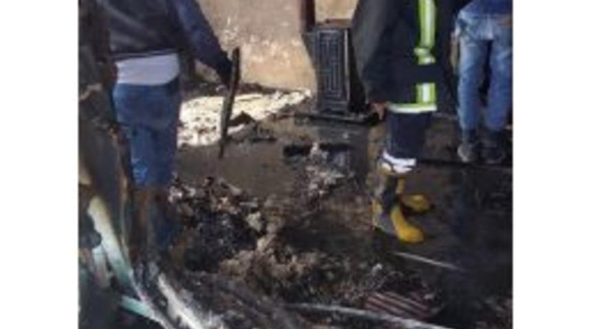 Ev Yangınında Faciadan D&ouml;n&uuml;ld&uuml;