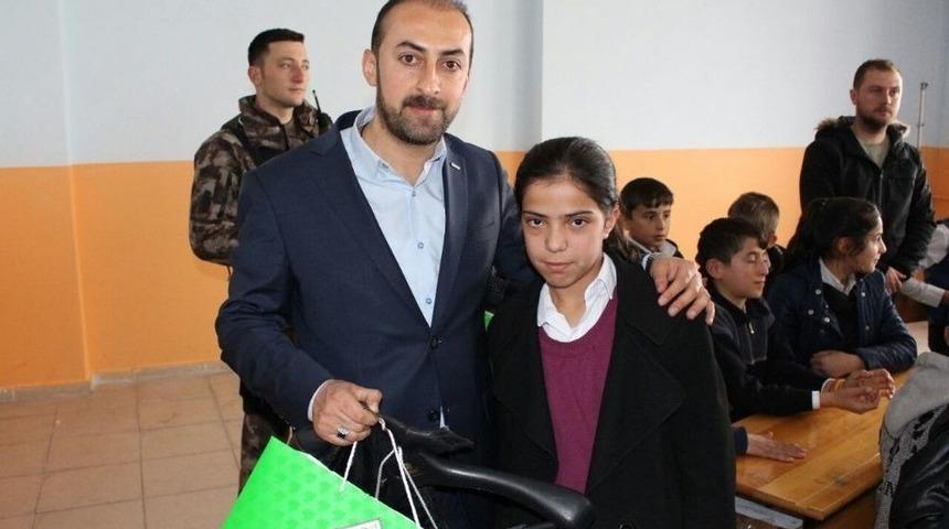 Mamak Belediyesinden &Ccedil;ukurcalı &Ouml;ğrencilere Destek